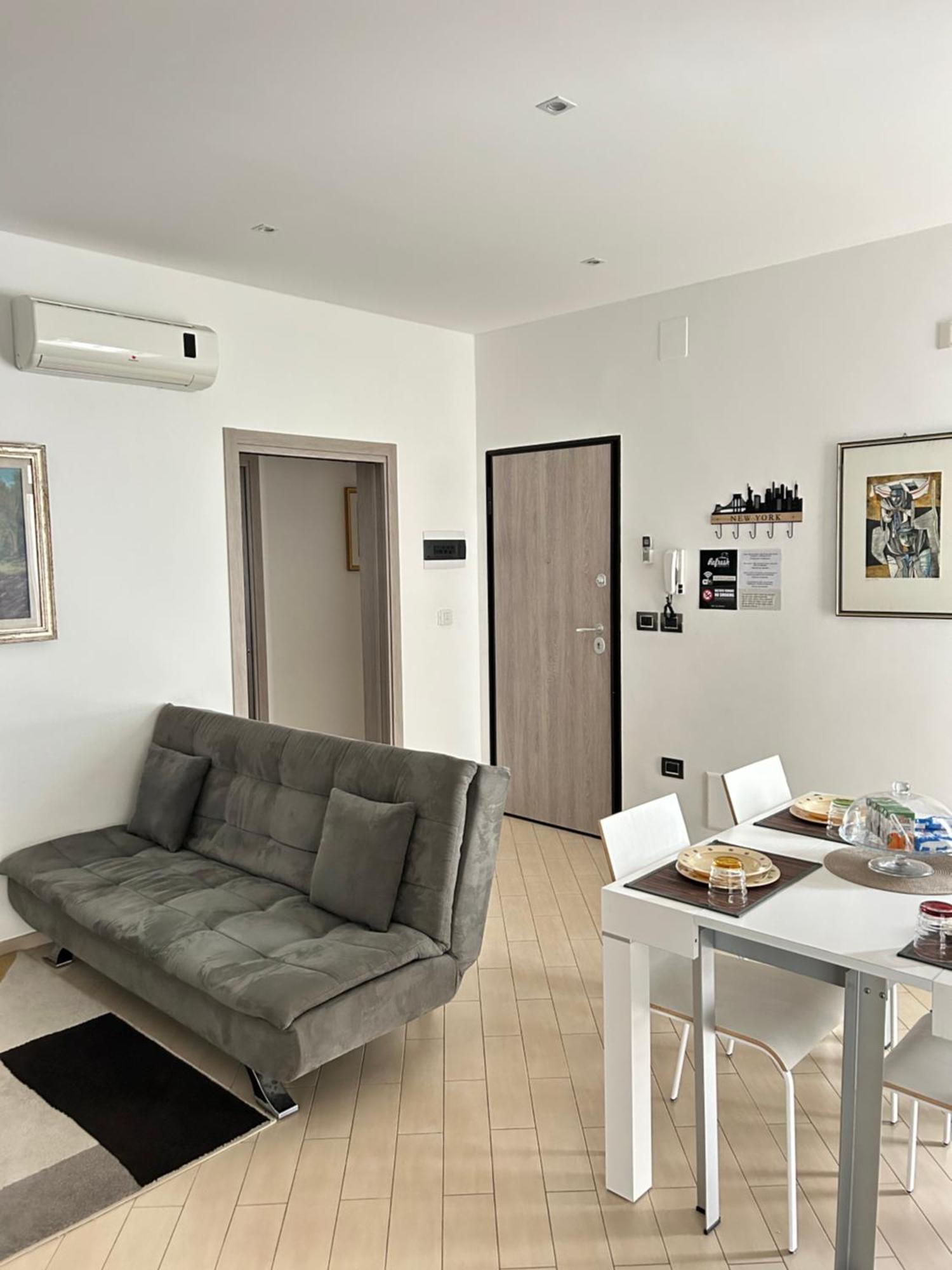 Refresh House Apartment Brindisi Exterior photo